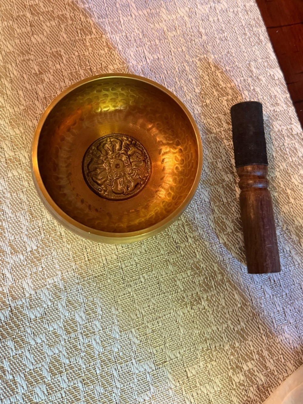 Hammered brass Tibetan singing bowl with mallet